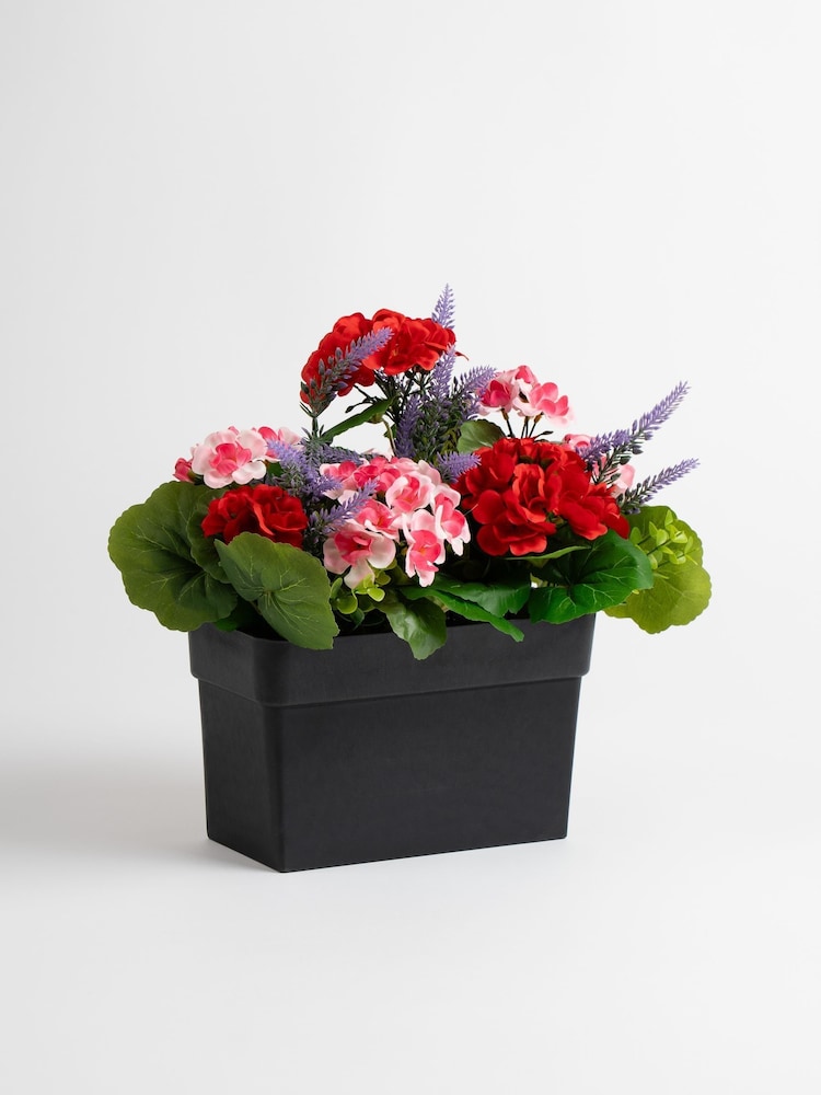 Scottish Everlastings Ltd Red Pink Artificial Geranium UV Trough - Image 3 of 3 Scottish Everlastings Ltd Red Pink Artificial Geranium UV Trough - Image 3 of 3