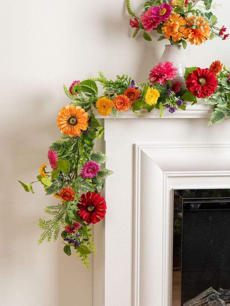 Scottish Everlastings Ltd Multi Floral Garland - Image 1 of 3 Scottish Everlastings Ltd Multi Floral Garland - Image 1 of 3