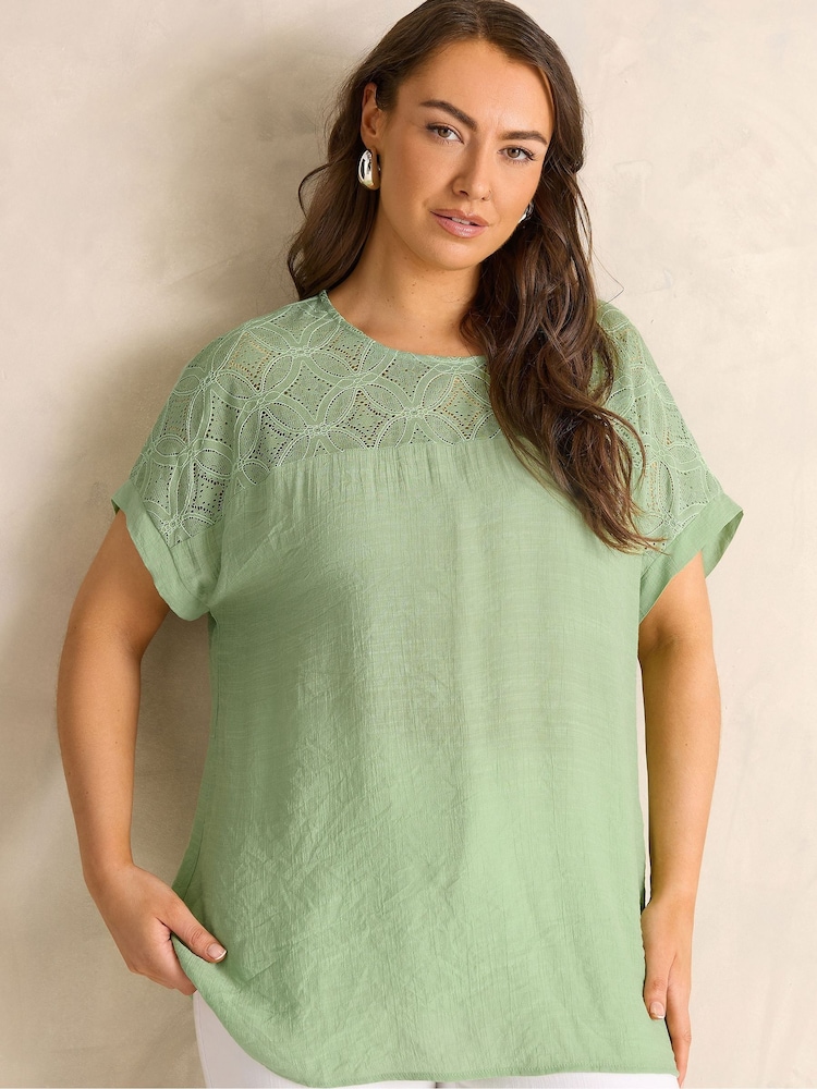 أخضر - Evans Lace Detail Short Sleeve Top - Image 1 of 5 أخضر - Evans Lace Detail Short Sleeve Top - Image 1 of 5