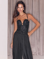 Lipsy Plunge Lace Bodysuit - Image 5 de 10