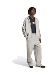 adidas Originals Grey Adicolor Spacer Baggy Tracksuit Joggers - Image 3 of 6