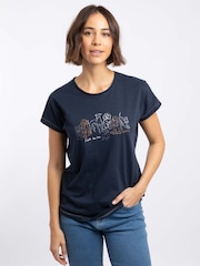 Weird Fish Fetch Front Print Graphic T-Shirt - תמונה 1 מתוך 7