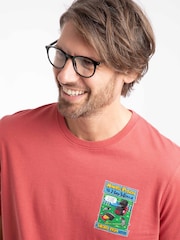 レッド - Weird Fish Holy Whale バックプリント アーティスト Tシャツ - 画像 4 / 6