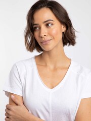 أبيض - Weird Fish Milne Jersey Dobby T-Shirt - صورة 4 من 7