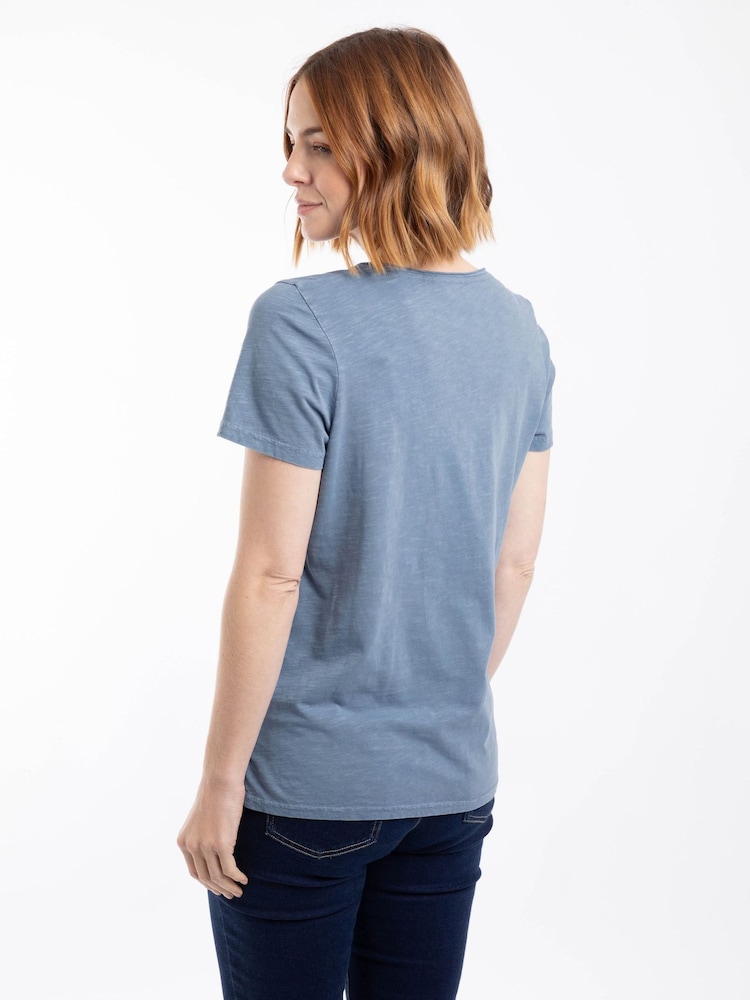 أزرق - Weird Fish Hailey V-Neck T-Shirt - Image 2 of 6