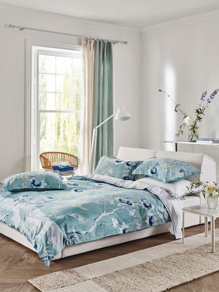 Designers Guild Emerald Green Astor Towel - Image 2 of 12