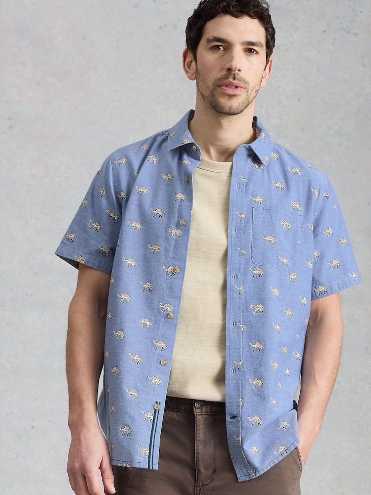 أزرق سماوي - قميص بطبعة زهور بأكمام قصيرة Finsbury من White Stuff - صورة 1 من 6