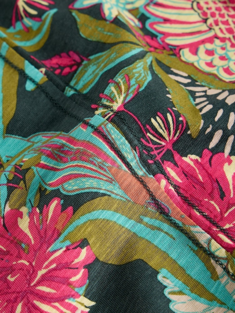 White Stuff Green Multi Nelly Notch Neck T-Shirt - Image 6 of 6 White Stuff Green Multi Nelly Notch Neck T-Shirt - Image 6 of 6