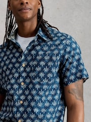 Camisa com estampa Batik Finsbury da White Stuff - Imagem 4 de 6