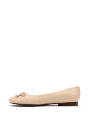 Clarks Cream Loreleigh Rae Shoes - Image 2 of 6