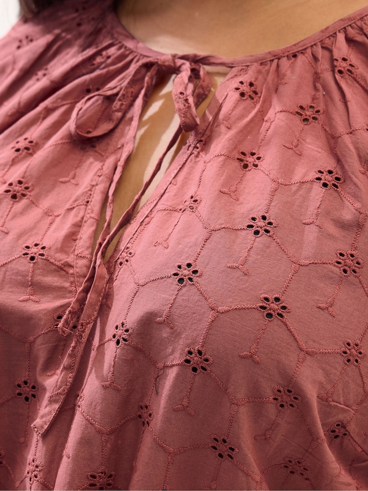 Yours Curve Orange Floral Broderie Anglaise Tie Front Top - Image 4 of 4 Yours Curve Orange Floral Broderie Anglaise Tie Front Top - Image 4 of 4