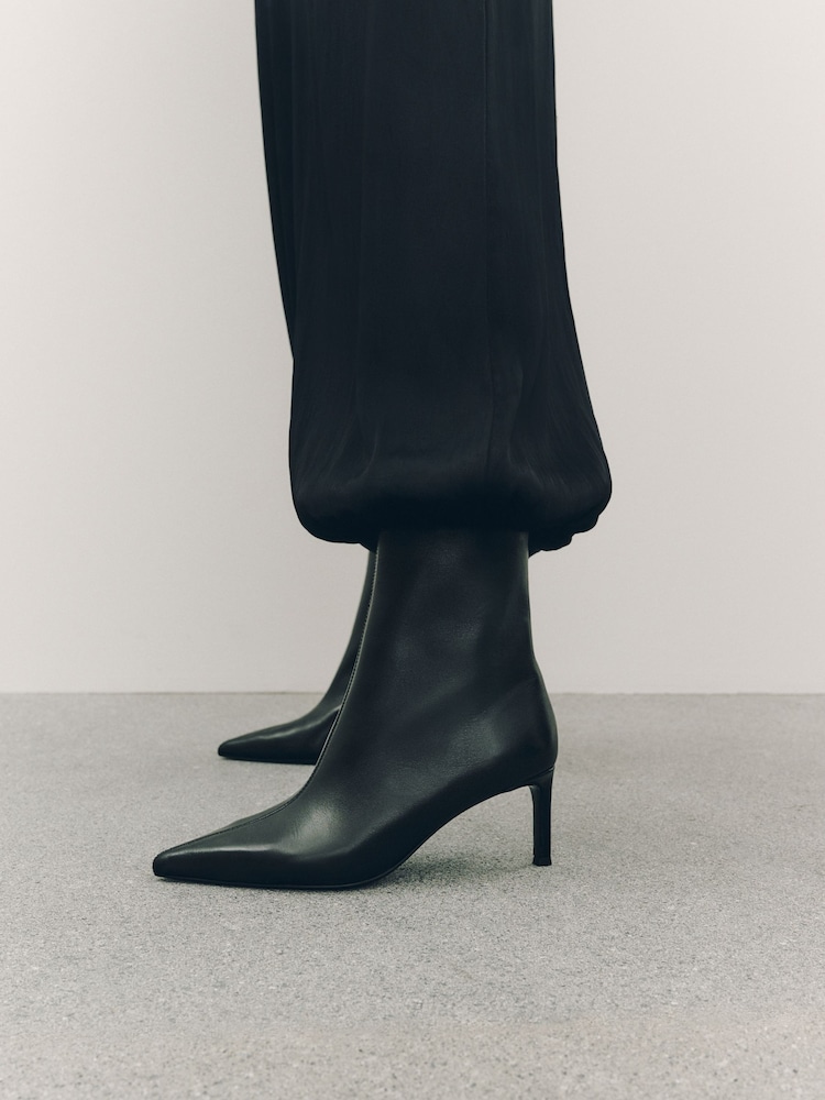 Qara - Forever Comfort® Point Ankle Boots - 4şəkildən 1 şəkil Qara - Forever Comfort® Point Ankle Boots - 4şəkildən 1 şəkil