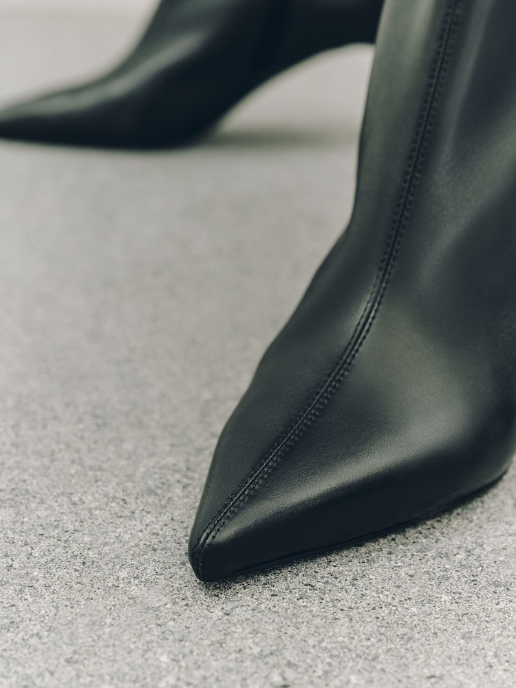 Qara - Forever Comfort® Point Ankle Boots - 4şəkildən 4 şəkil Qara - Forever Comfort® Point Ankle Boots - 4şəkildən 4 şəkil