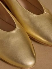 Russell & Bromley Gold Norbury Ballet Flats - Image 4 of 7