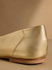 Russell & Bromley Gold Norbury Ballet Flats - Image 6 of 7