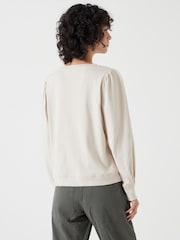 שמנת - Hush חולצה מכותנת ג'רזי עם שרוול נפוח, דגם Emily - תמונה 3 מתוך 5