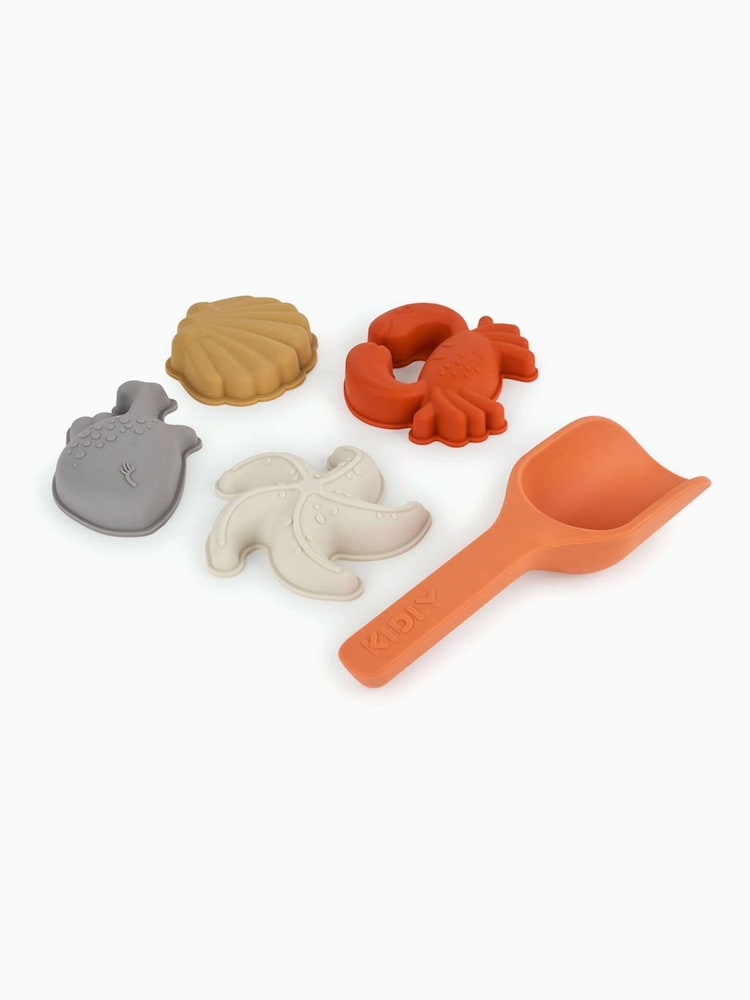 KIDLY by MORI Orange Foldaway Bucket Spade & Sand Mould Beach Toy Set - Image 2 of 3