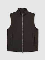Dunkelbraun - Reiss Axel Technical Padded Zip-Through Gilet - Bild 2 von 6