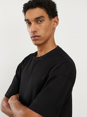 River Island Black Boxy Fit T-Shirt & Shorts Set - Image 4 of 4