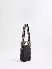 River Island 나일론 스크립트 하트 페스티벌 백 - 5의 이미지 2