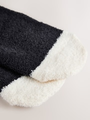 Black/White Guinness Fluffy Novelty Socks in Box 1 Pack - Image 3 of 6
