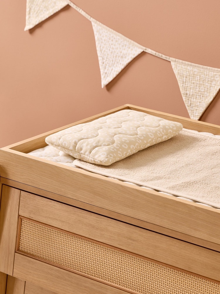 Tutti Bambini Love Cats Luxury Changing Mat with Cover - Image 2 of 5