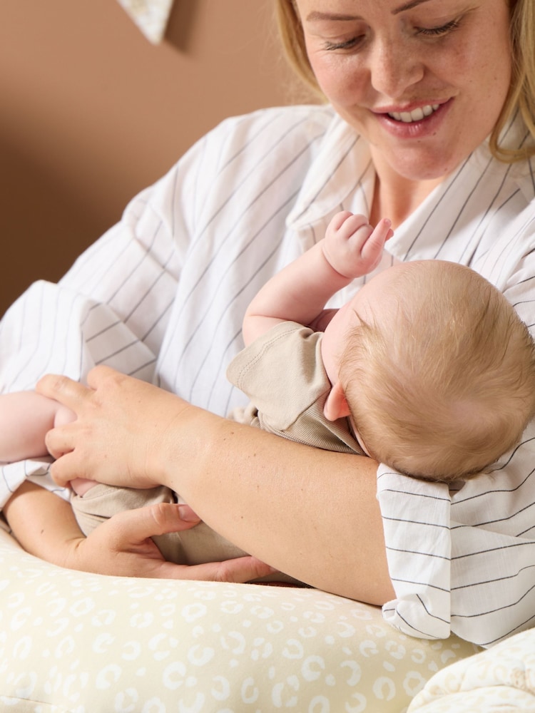 Tutti Bambini Love Cats Feeding Pillow - Image 1 of 2