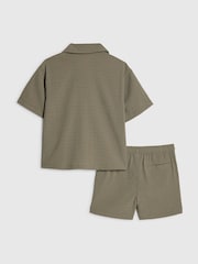 Grün - River Island Textured Revere Shirt & Shorts Set - Bild 3 von 4