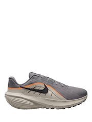 Brūna krāsa - Nike Downshifter 14 skriešanas apavi - Attēls 1 no 3
