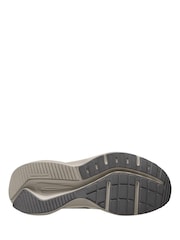 Brūna krāsa - Nike Downshifter 14 skriešanas apavi - Attēls 3 no 3