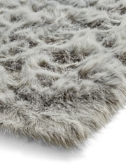 Think Rugs Light Grey Polar Plush Plain Shaggy Rug - Image 5 of 6