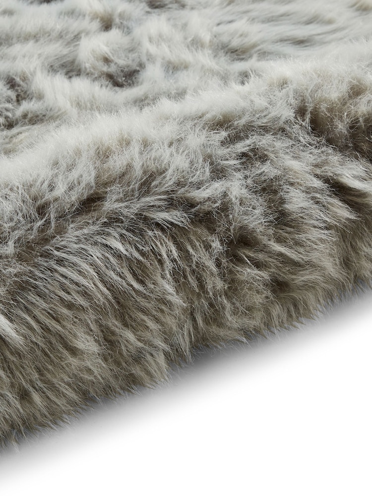 Think Rugs Light Grey Polar Plush Plain Shaggy Rug - Image 6 of 6