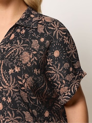 Yours Curve Black Burnt Palms Grown On Boxy Shirt - Image 4 of 4