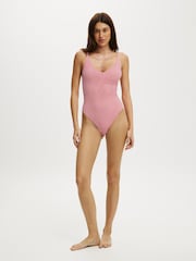 レッド - Cotton On 細ストラップ Vネックワンピース水着（チーキーカット） - 画像 5 / 6