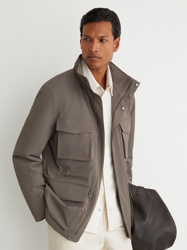 Սնկով շագանակագույն - Reiss Glick Four-Pocket Hooded Jacket with Removable Gilet - Պատկեր 1 8-ից Սնկով շագանակագույն - Reiss Glick Four-Pocket Hooded Jacket with Removable Gilet - Պատկեր 1 8-ից