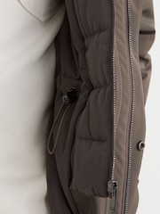 Սնկով շագանակագույն - Reiss Glick Four-Pocket Hooded Jacket with Removable Gilet - Պատկեր 7 8-ից
