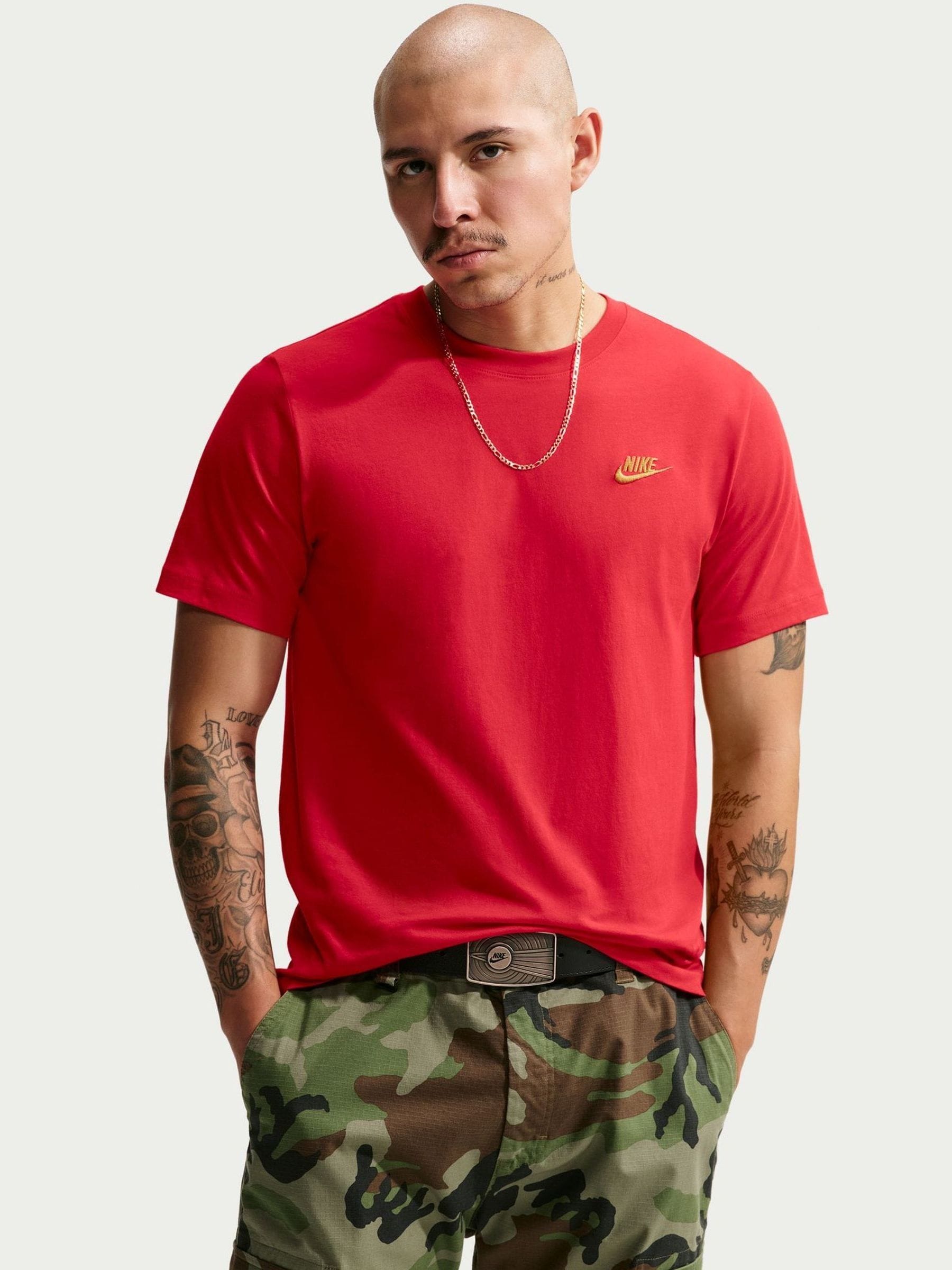 Next：日本 Mystic Date ブラウン - Nike Club 半袖 Tシャツ from Next