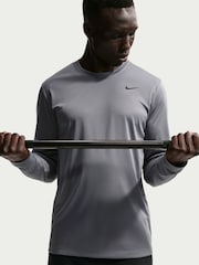 Nike Grey Dri-FIT Long-Sleeve Training T-Shirt - Image 4 of 5