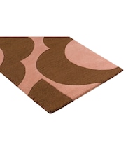 Orla Kiely Pink or Terracotta Prism Flower Rug - Image 5 of 5