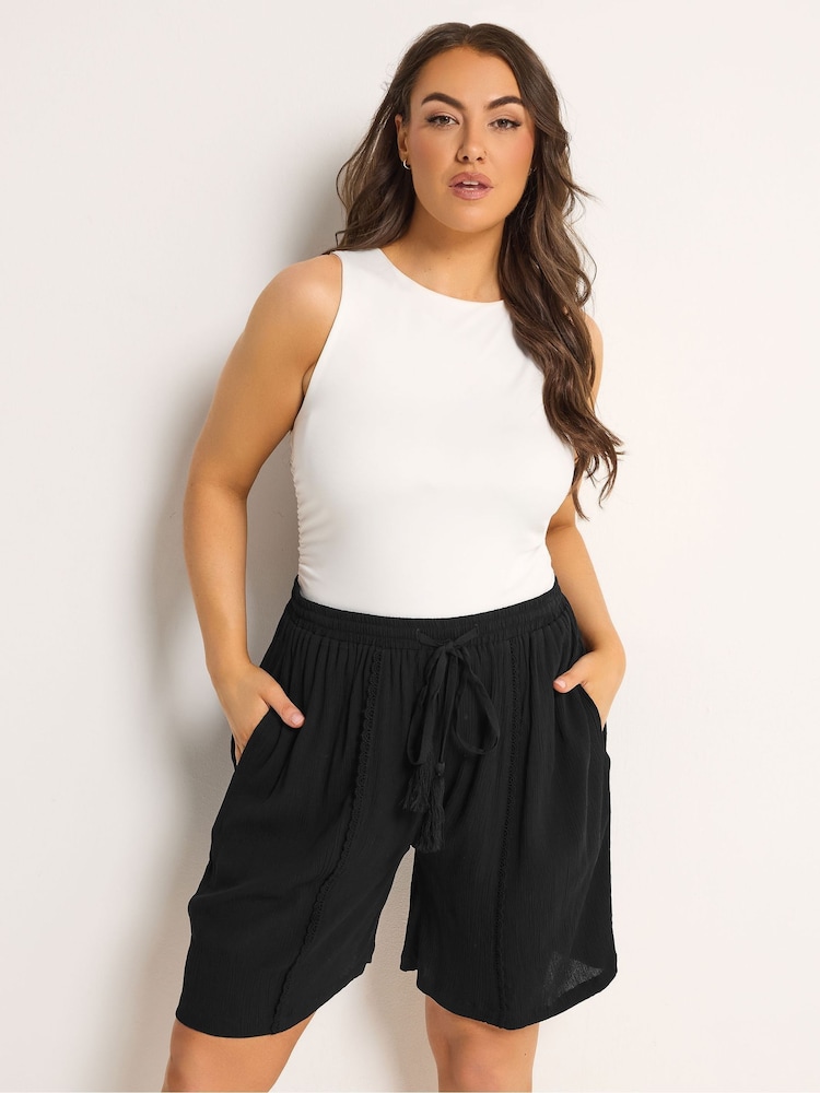 Negro - Yours Curve Scallop Trim Shorts - Imagen 1 de 5