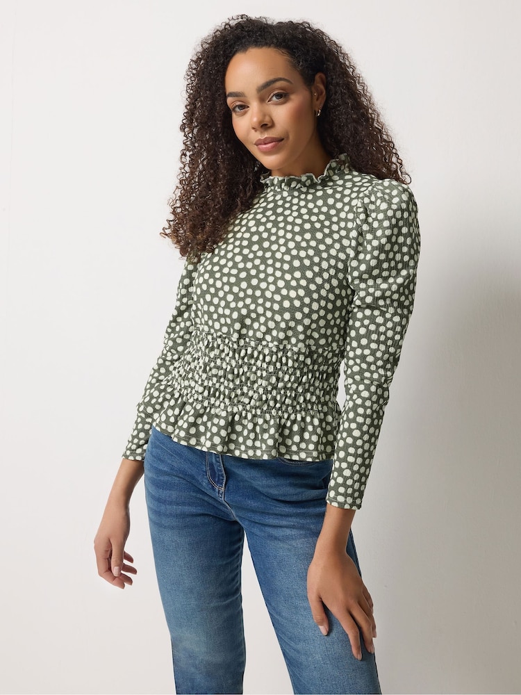 M&Co Green Shirred Top - Image 2 of 6 M&Co Green Shirred Top - Image 2 of 6