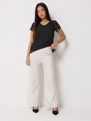 M&Co Petite Stripe Wide Leg Trousers - Imagen 1 de 5