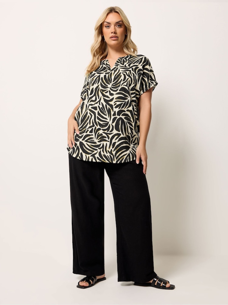 Yours Curve Green Textured Notch Neck Top - Image 2 of 5