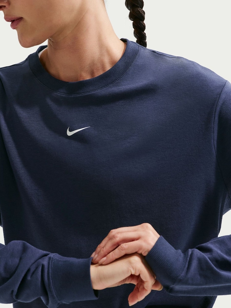 Nike Midnight Navy One Relaxed Dri-FIT Long Sleeve Top - Image 5 of 5 Nike Midnight Navy One Relaxed Dri-FIT Long Sleeve Top - Image 5 of 5