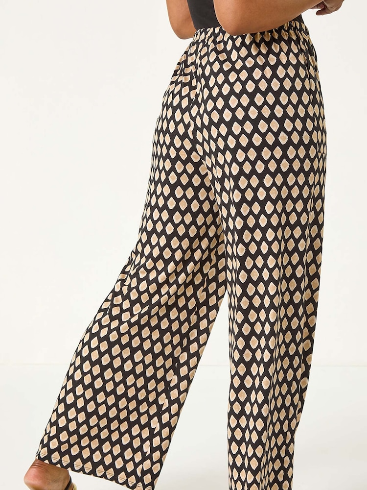 Roman Black Petite Geo Print Wide Leg Stretch Trousers - Image 2 of 4