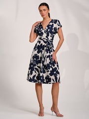 Cream - Rochie midi din material scuba cu imprimeu Jolie Moi și decolteu în V - Imaginea 4 din 6