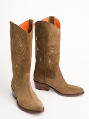 Penelope Chilvers Goldie Suede Western Boots - Obraz 3 z 4