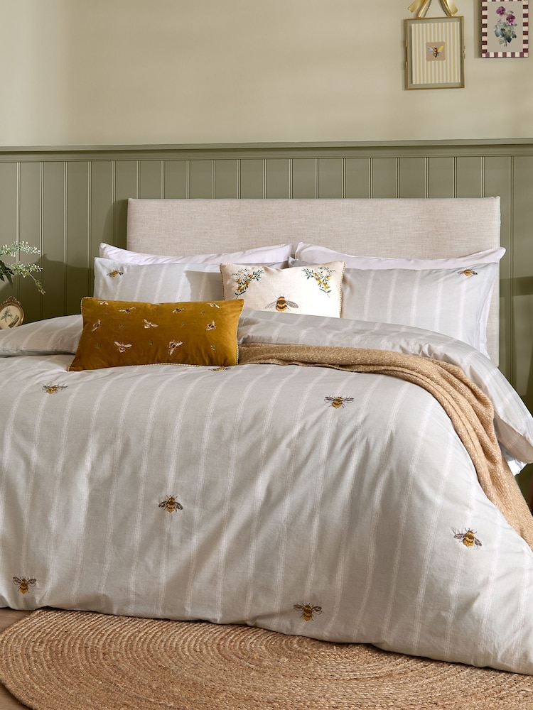 Wylder Honey Ramble Bees Embroidered Velvet Fibre Filled Cushion - Image 6 of 6