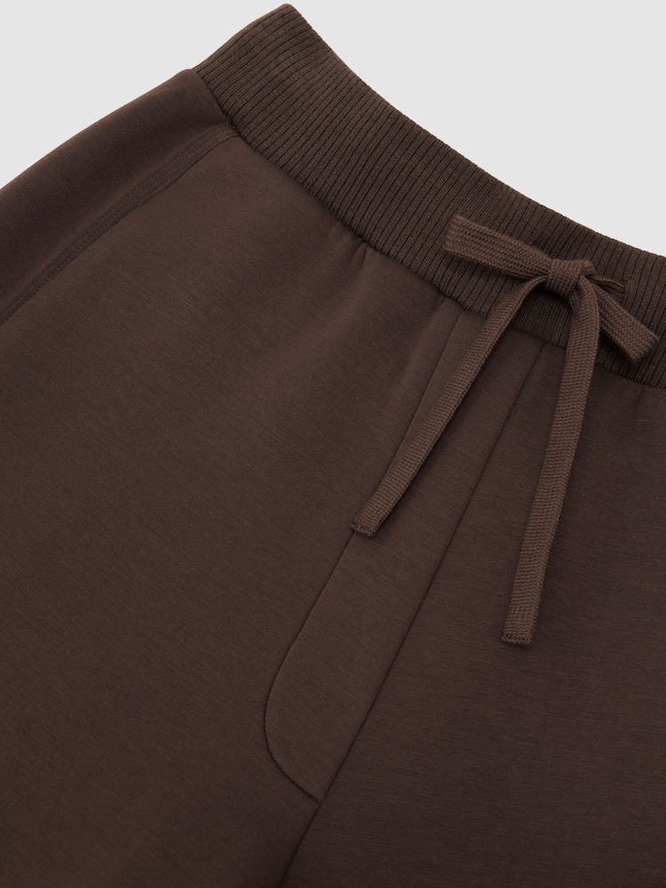 Reiss Mocha Brown Laney Premium Interlock Wide-Leg Joggers - Image 7 of 7 Reiss Mocha Brown Laney Premium Interlock Wide-Leg Joggers - Image 7 of 7
