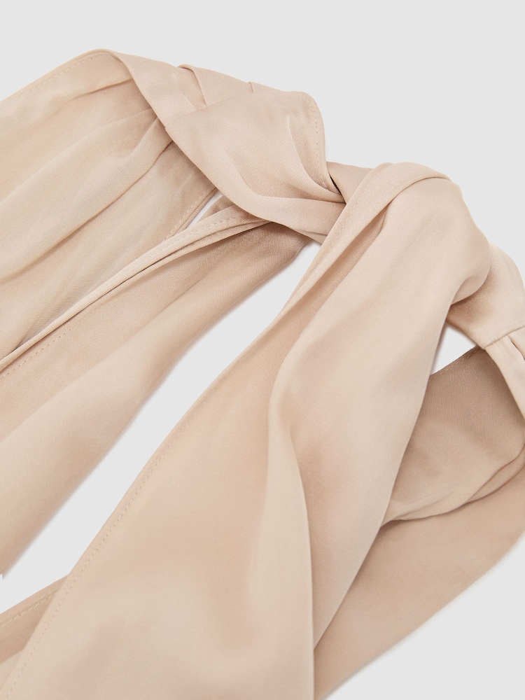 Reiss Lilianna Satin Halterneck Empire-Line Maxi Dress - Obraz 8 z 8 Reiss Lilianna Satin Halterneck Empire-Line Maxi Dress - Obraz 8 z 8